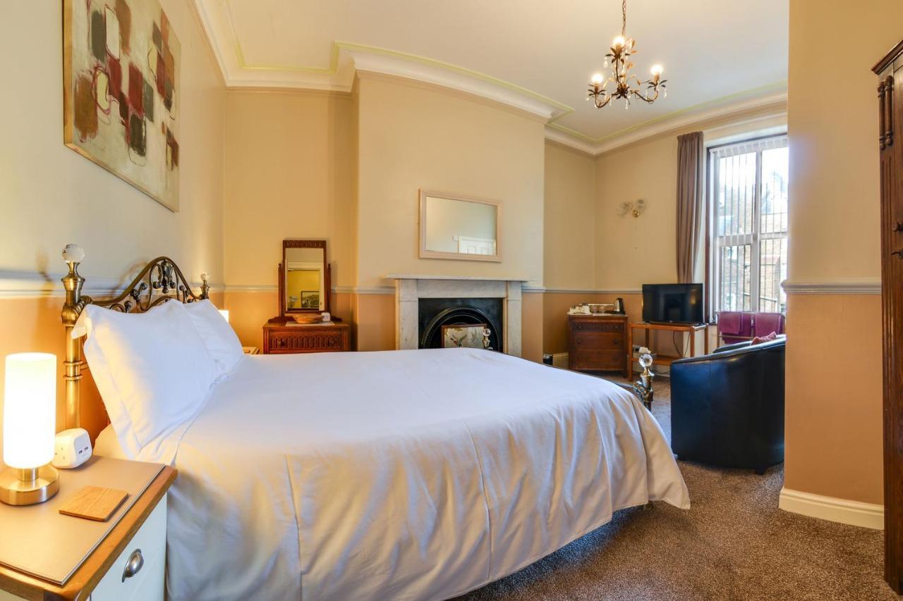 Pannett House Bed & Breakfast, Beautiful Victorian Residence Уитби Екстериор снимка