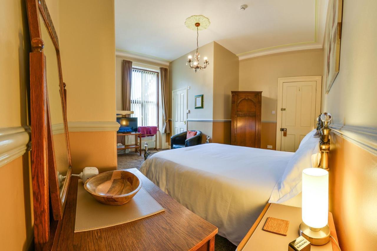 Pannett House Bed & Breakfast, Beautiful Victorian Residence Уитби Екстериор снимка
