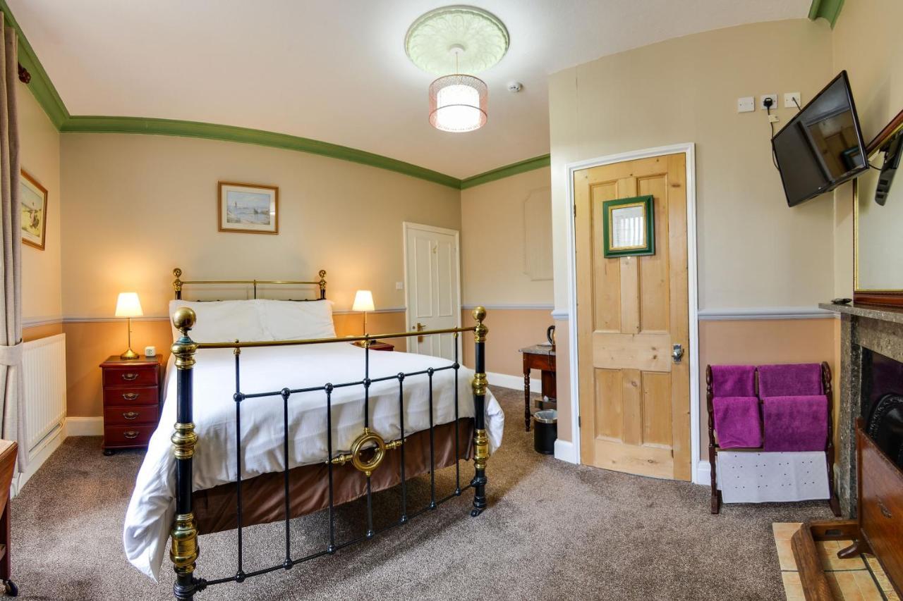 Pannett House Bed & Breakfast, Beautiful Victorian Residence Уитби Екстериор снимка