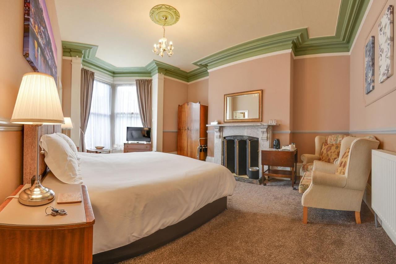Pannett House Bed & Breakfast, Beautiful Victorian Residence Уитби Екстериор снимка
