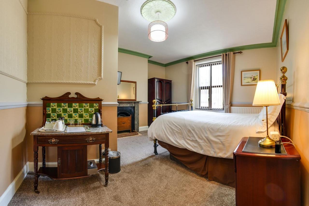 Pannett House Bed & Breakfast, Beautiful Victorian Residence Уитби Екстериор снимка