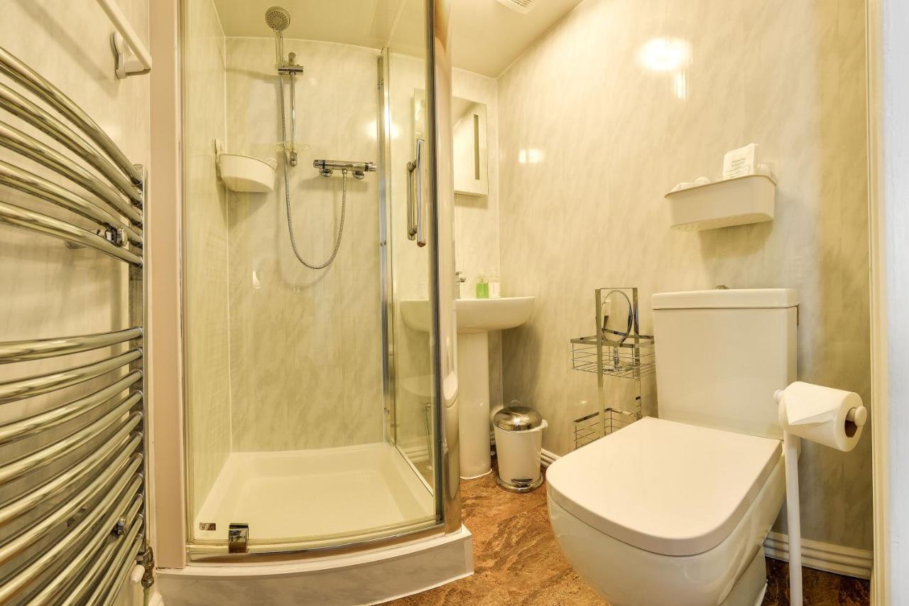 Pannett House Bed & Breakfast, Beautiful Victorian Residence Уитби Екстериор снимка