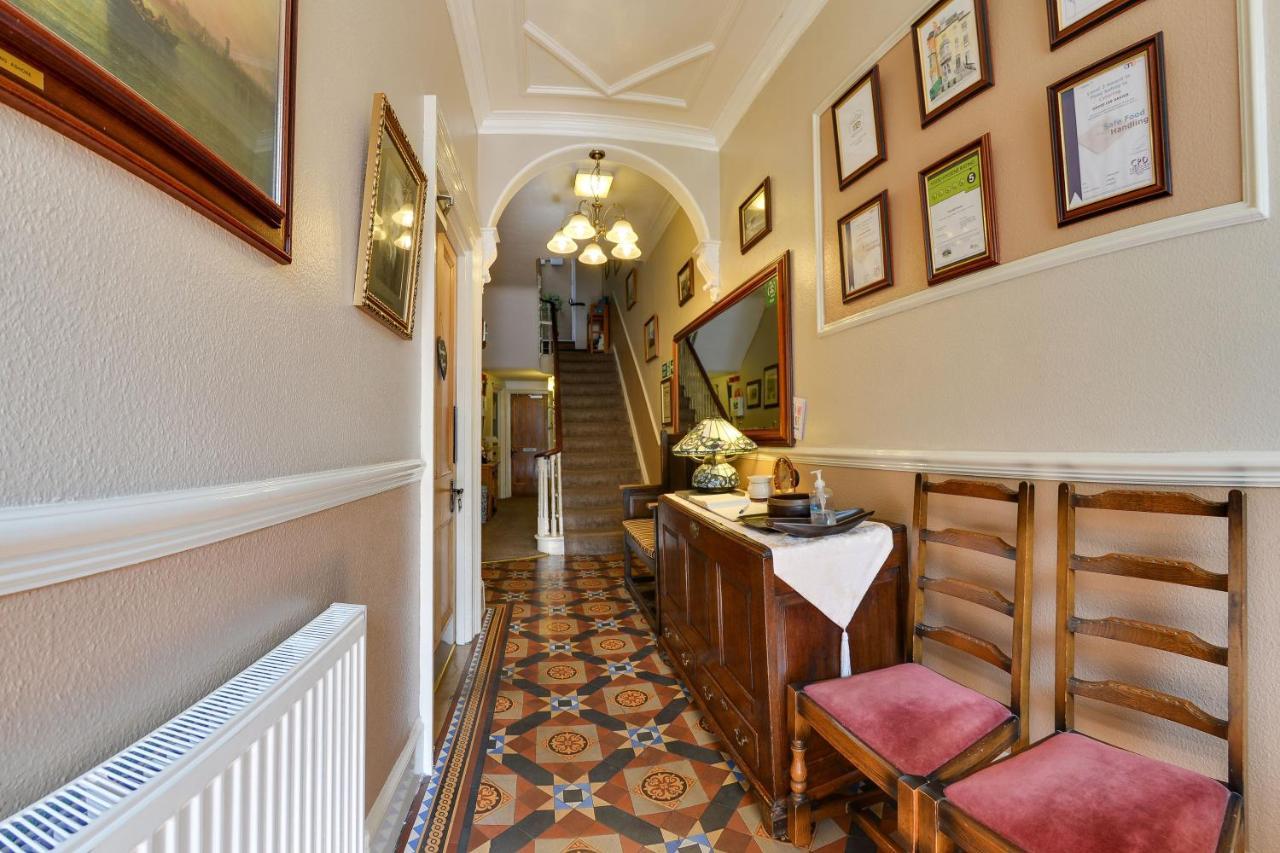 Pannett House Bed & Breakfast, Beautiful Victorian Residence Уитби Екстериор снимка